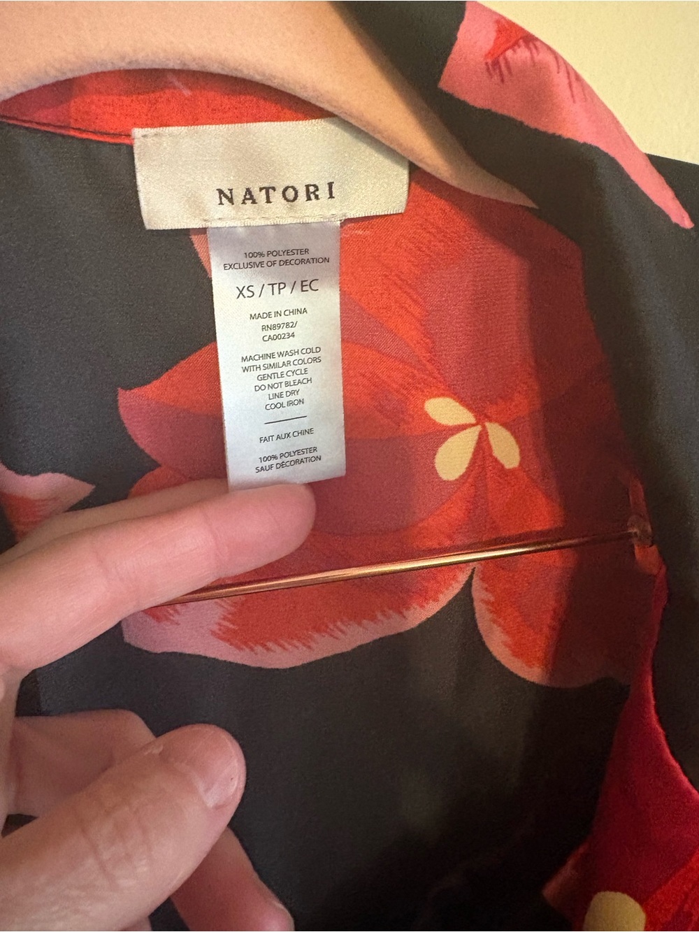 Natori Floral Satin Pajama Set Black Red XS Button Down and Pants - Picture 4 of 9